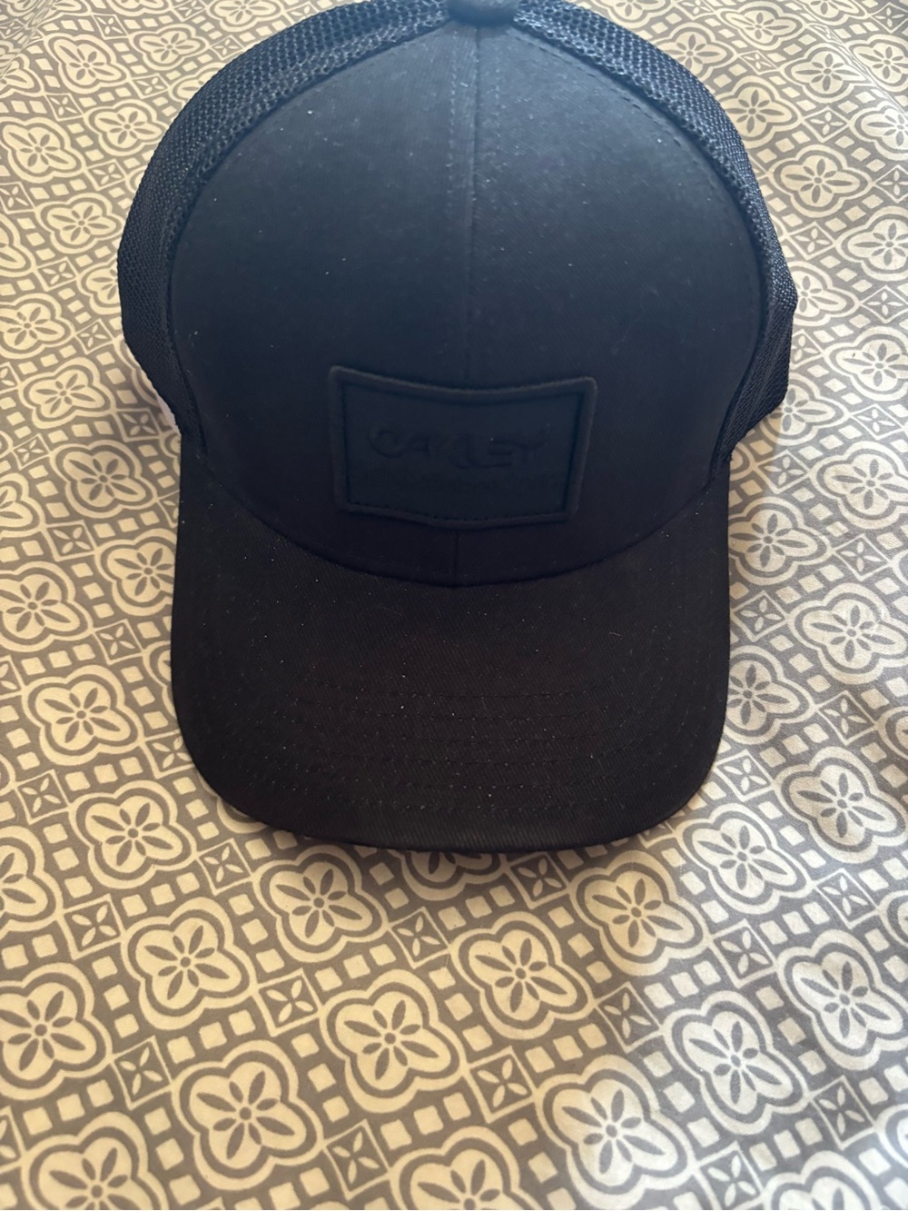Black Oakley Trucker Cap - Unbranded